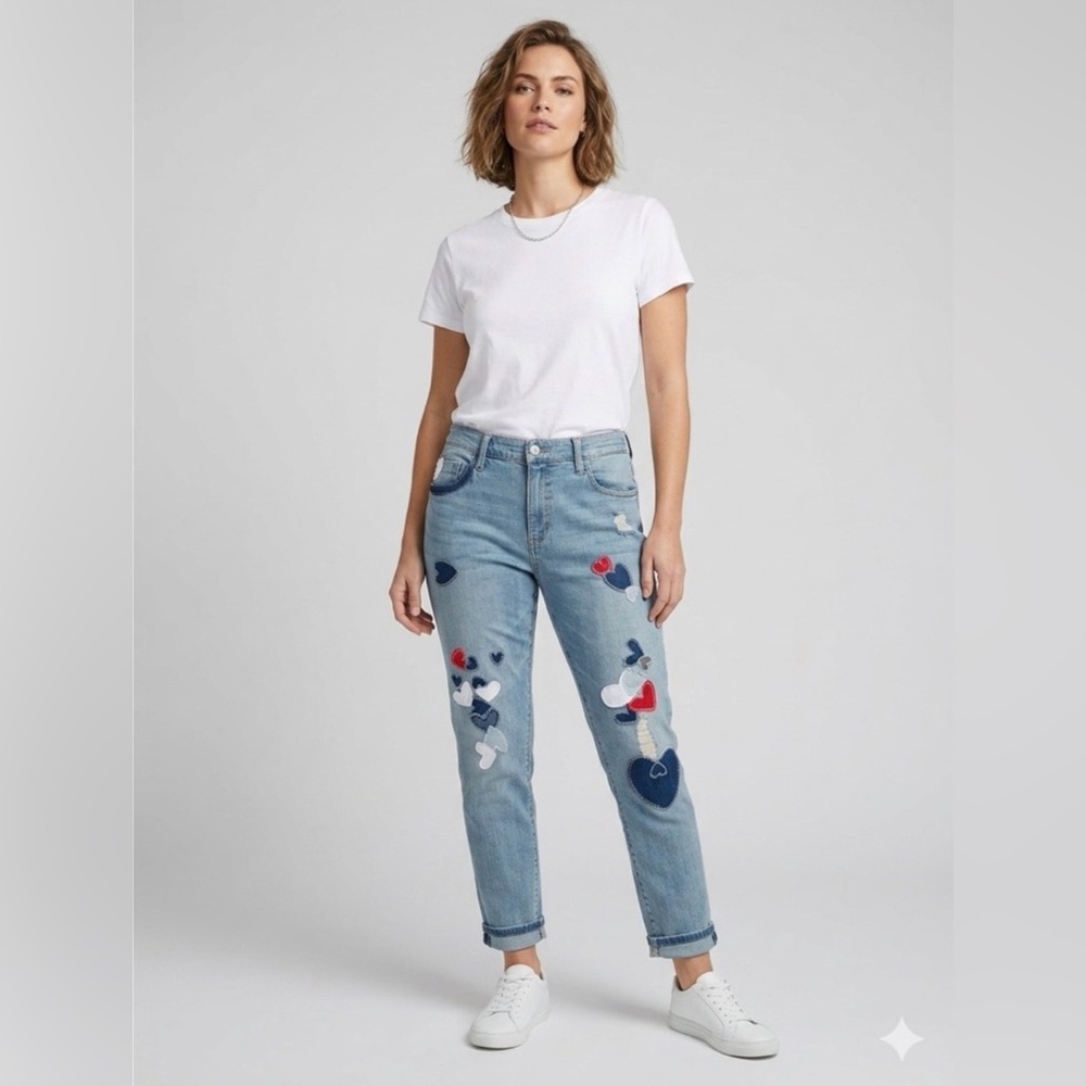 Anthropologie Pilcro Heart Patch Heart Breaker jeans
